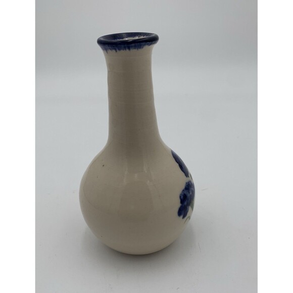 vase Vintage Blue and White Miniature Porcelain Floral Design - Picture 3 of 7